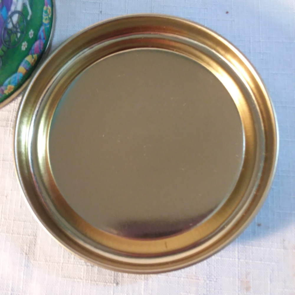 Wolfgang's Cottontail Follies Candy Tin Bunny Rabbit Easter Holiday 4.5" Empty - Picture 9 of 12